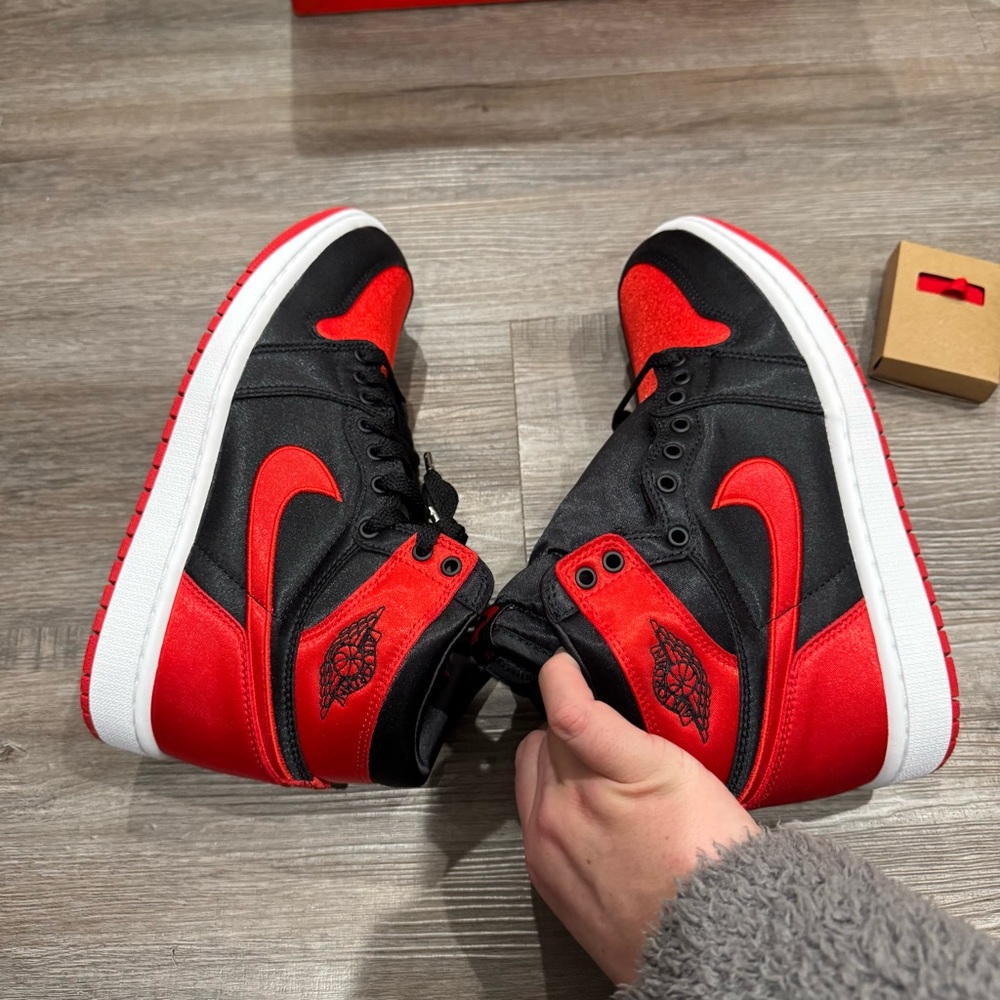 Nike Jordan Retro 1 High OG Black University Red Satin High Top Sneakers - Picture 7 of 12